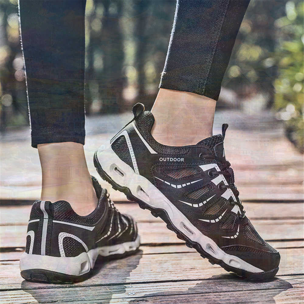 Sumer Round Tip Silver Sneaker - đánh giá và giá Streetwear Brand Trends