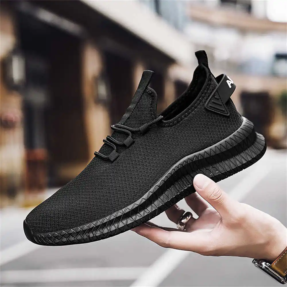 Demi-season Mesh Tenni Man Run - đánh giá và giá Streetwear Brand Trends