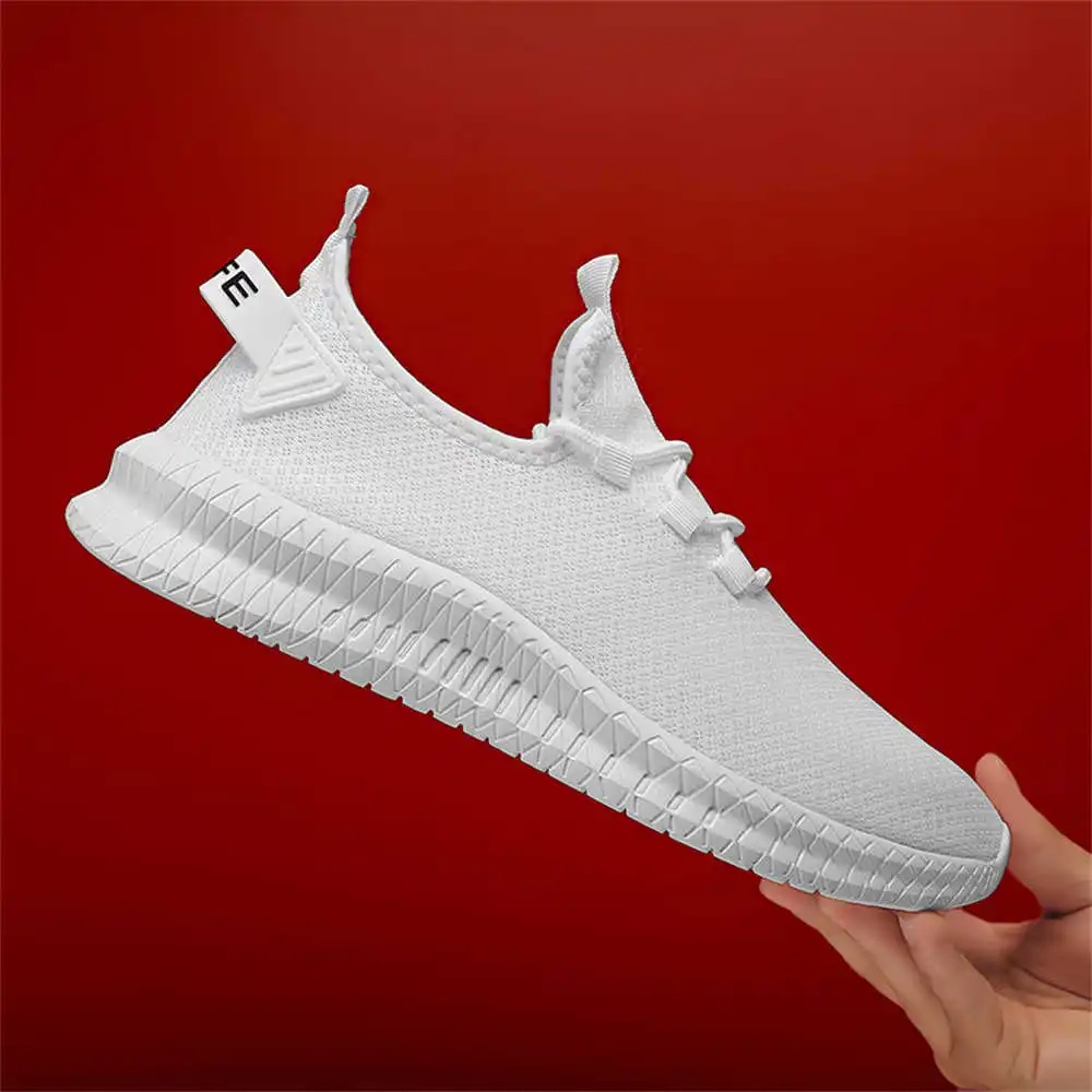 Demi-season Mesh Tenni Man Run - đánh giá và giá Streetwear Brand Trends