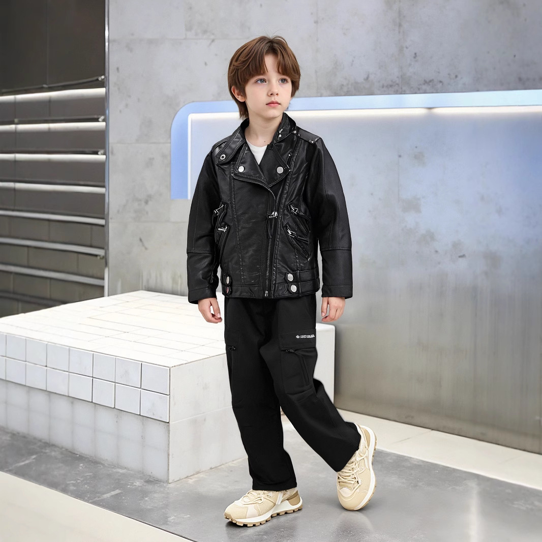 Kids Street Photography Wear 2 - đánh giá và giá Streetwear Brand Red Logo